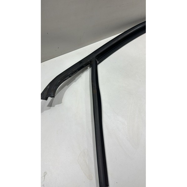 Canaleta Porta Dianteira Esquerda Fiat Toro Original Usado!