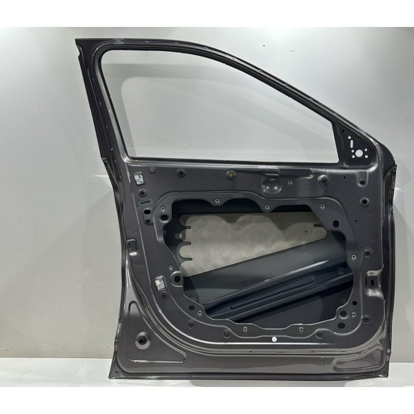 Porta Dianteira Lado Esquerdo Fiat Toro Com Detalhe