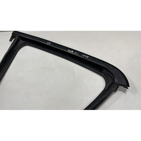 Borracha Canaleta Traseira Esquerda Fiat Toro 2021 2022 Orig