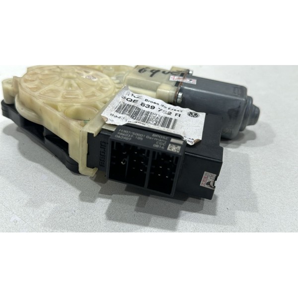 Motor De Vidro Eletrico Tras Direito Vw Polo 6qe839752r 9