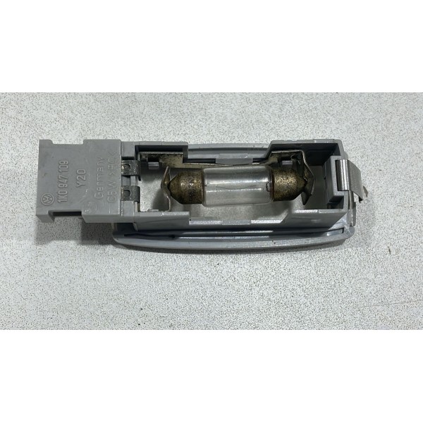 Luz Cortesia Vw Passat 2.0 2006 Á 2010 Usado Original!