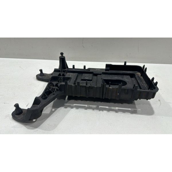 Suporte Bateria Vw Passat B6 2.0 Tsi 2006 Á 2010 1k0915333