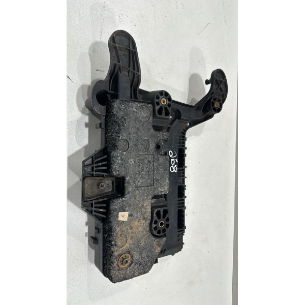 Suporte Bateria Vw Passat B6 2.0 Tsi 2006 Á 2010 1k0915333