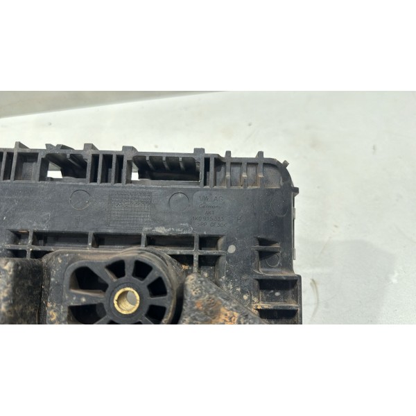 Suporte Bateria Vw Passat B6 2.0 Tsi 2006 Á 2010 1k0915333