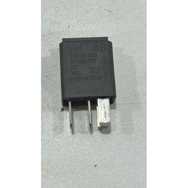 Relê Auxiliar Vw Passat B6 2006 Á 2010 1k0951253 Usado Origi