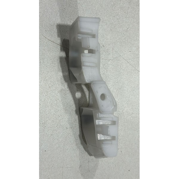 Suporte Guia Direito Parachoque Dianteir Onix Prisma 16 A 19