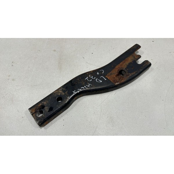Guia Suporte Direito Parachoque Traseiro Hilux 2006/2015