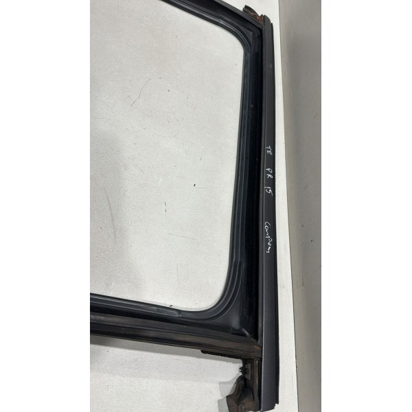 Canaleta Vidro Porta Trase. Esquerda Compass Trailhawk 17/20