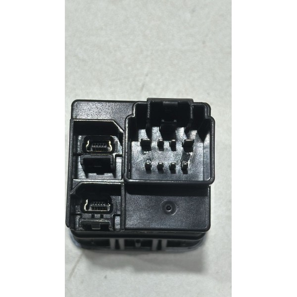Entrada Usb Auxiliar Painel Jeep Compass 2017 Á 21 53223309