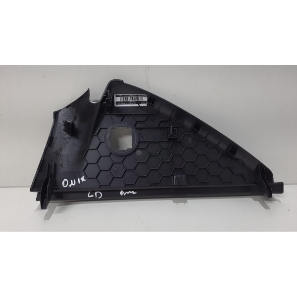Tampa Acabamento Lateral Direito Painel Gm Onix 2020 21 2023