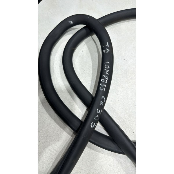 Borracha Porta Traseira Direita Jeep Compass 2017 2021 Usado