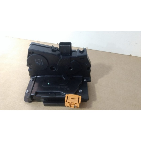 Fechadurada Porta Traseira Direita Onix Prisma 13/19 Cobalt