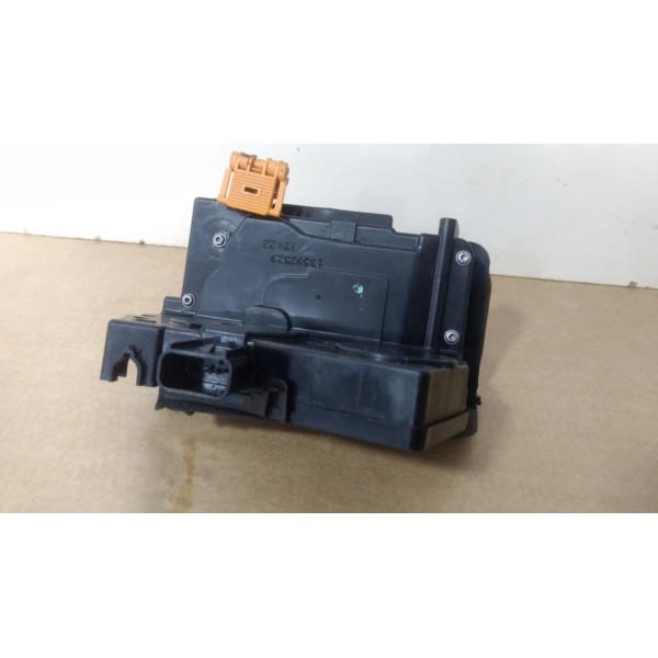 Fechadurada Porta Traseira Direita Onix Prisma 13/19 Cobalt