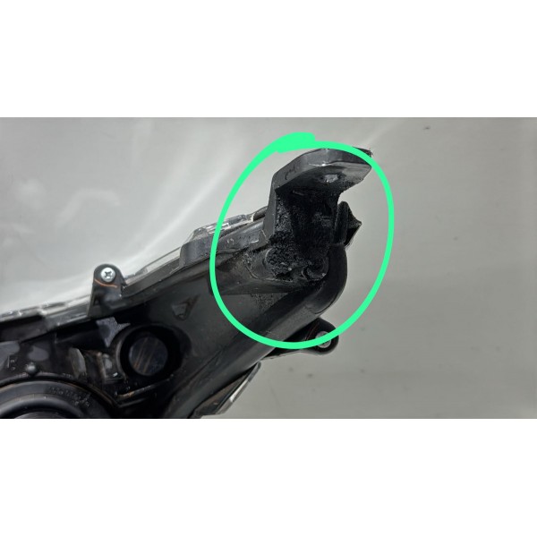 Farol Direito Toyota Corolla Gli Xei 2020 2021 Original