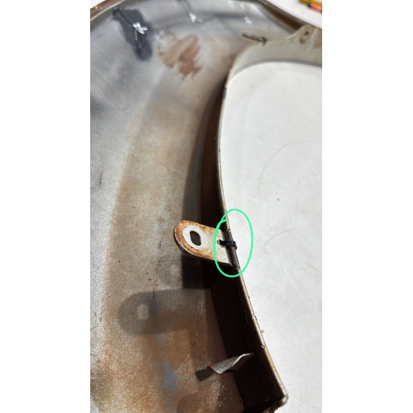 Moldura Paralama Dianteiro Direito Hilux 12 A 15 Original