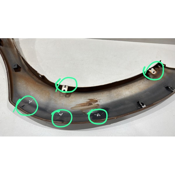 Moldura Paralama Dianteiro Direito Hilux 12 A 15 Original