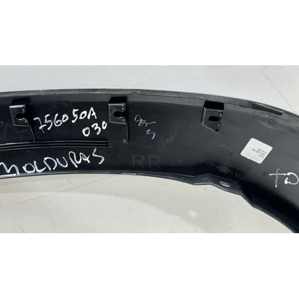 Aplique Paralama Traseir Direito Corolla Cross 2020 21 22 23