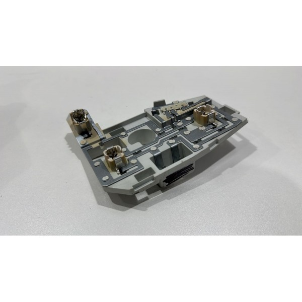 Soquete Lanterna Tampa Traseira Direita Jetta 2015 A 2017 Direito Vermelho