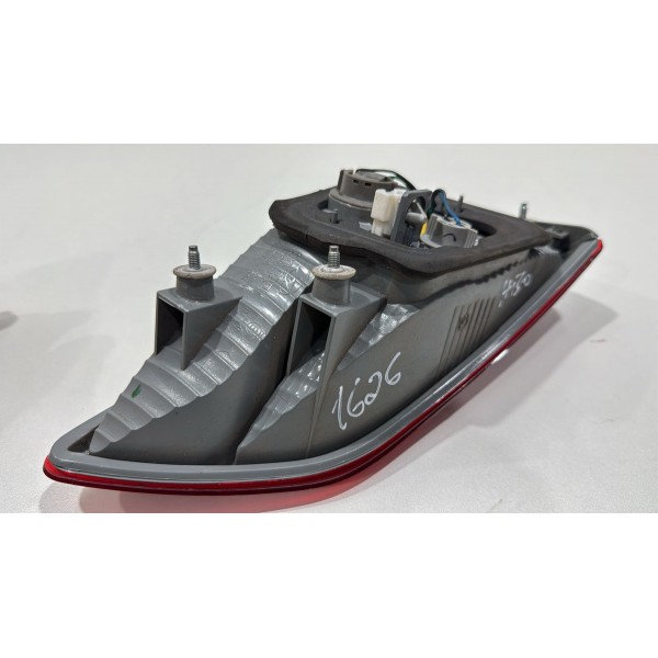 Lanterna Lado Direito Da Tampa Do Hb20 Hatch 2013 A 19 Vermelho Lanterna Lado Direito Da Tampa Do Hb20 Hatch 2013 A 19 Vermelho