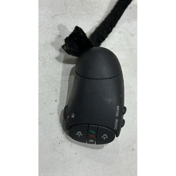 Comando Controle De Som Renault Sandero 2011 2012 (detalhes)