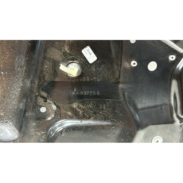 Maquina De Vidro Dianteira Direita Passat Variant 2012/2014