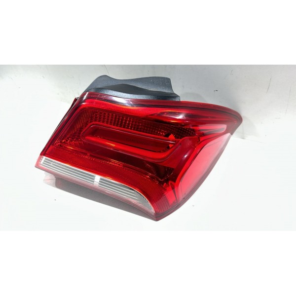 Lanterna Direita Gm Onix 2017 2018 2019 Original / Detalhe
