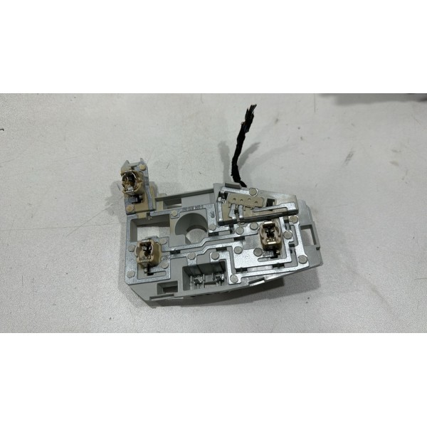 Circuito Soquete Lanterna Da Tampa Jetta 2016 2017 Direita