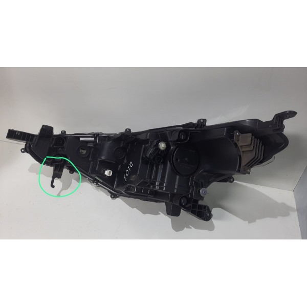 Farol Direito Corolla Cross Híbrid 2022 2021 2023