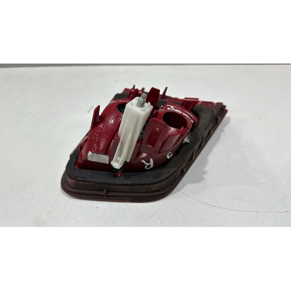 Lanterna Tampa Traseira Direita Citroen C5 2010 2011 Sedan