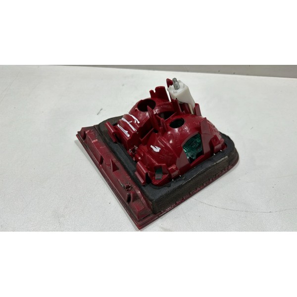 Lanterna Tampa Traseira Direita Citroen C5 2010 2011 Sedan