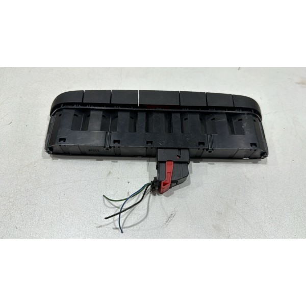 Botão Interruptor Pisca Alerta Fiat Mobi 2018 Até 2020 Preto