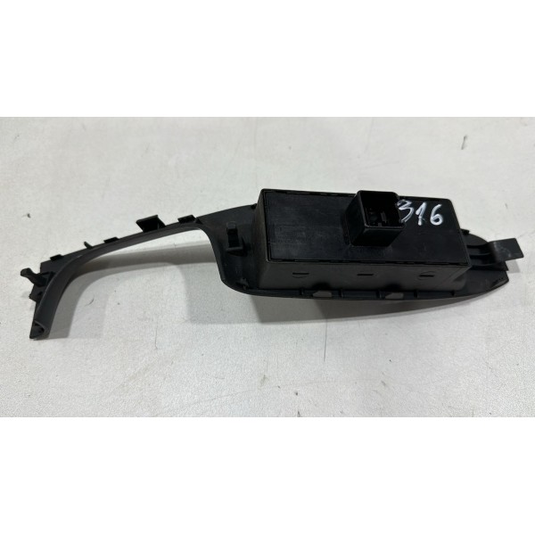 Botão Vidro Elétrico Dianteiro Esquerdo Vw Jetta 2013 2016