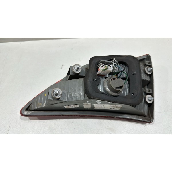 Lanterna Esquerda Tampa Hyundai Hb20 Hatch 2012 À 2015 Orig Esquerdo Vermelha Lanterna Esquerda Tampa Hyundai Hb20 Hatch 2012 À 2015 Orig Esquerdo Vermelha