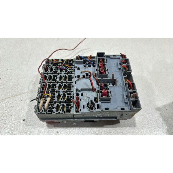 Caixa De Fusível Fiat Toro 51987784 Usado Original
