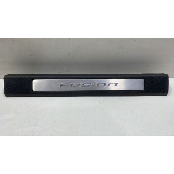 Soleira Porta Dianteira Esquerda Ford Fusion 2013/2018