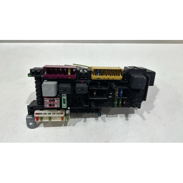 Caixa De Fusivel Mercedes C180 C200 2012 Usado 016706581