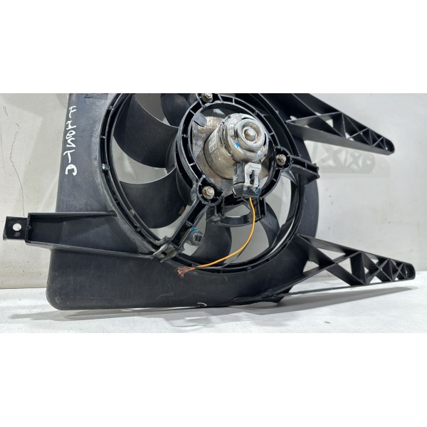 Defletor Com Ventoinha Ford  Fiesta 2002-2012
