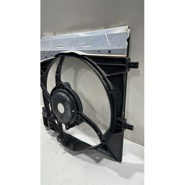 Defletor Da Ventoinha Citroen C3 Aircross M143208 Usado