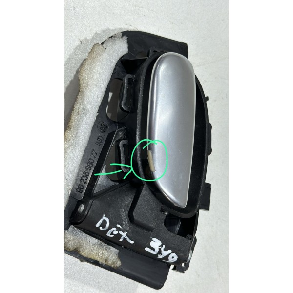 Maçaneta Interna Direito Peugeot 206 207 (detalhes)