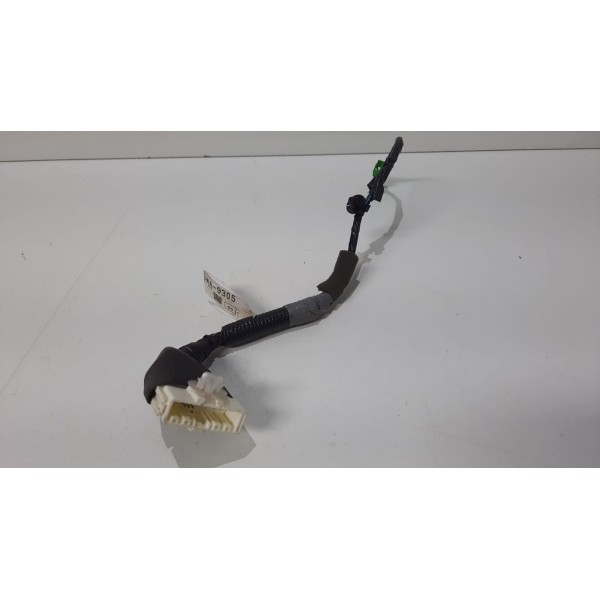 Chicote Tomada Auxiliar Interna Console Central Crv 2.0 10