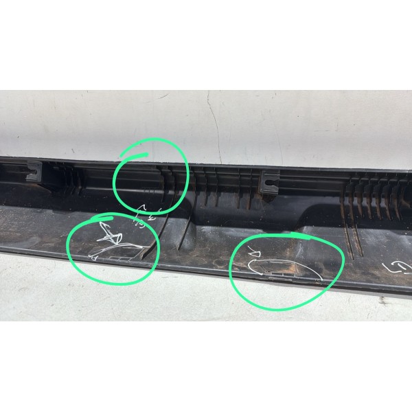 Spoiler Lateral Direito Hyundai Creta 2022 A 2024 C/detalhe