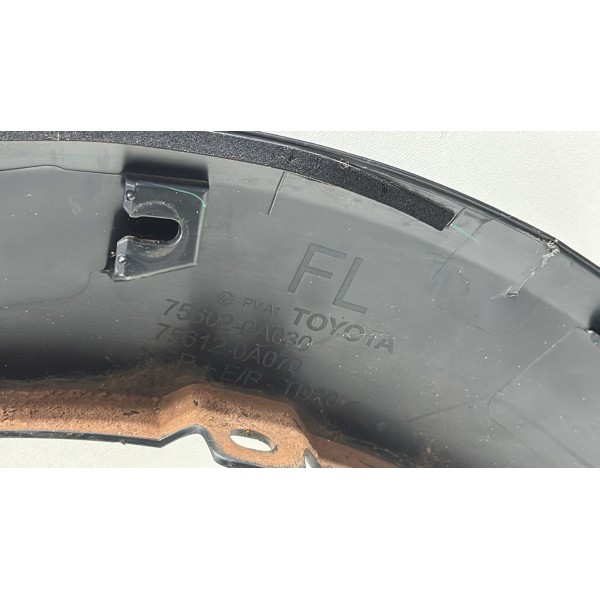 Moldura Paralama Esquerdo Toyota Corolla Cross 75602-0a030
