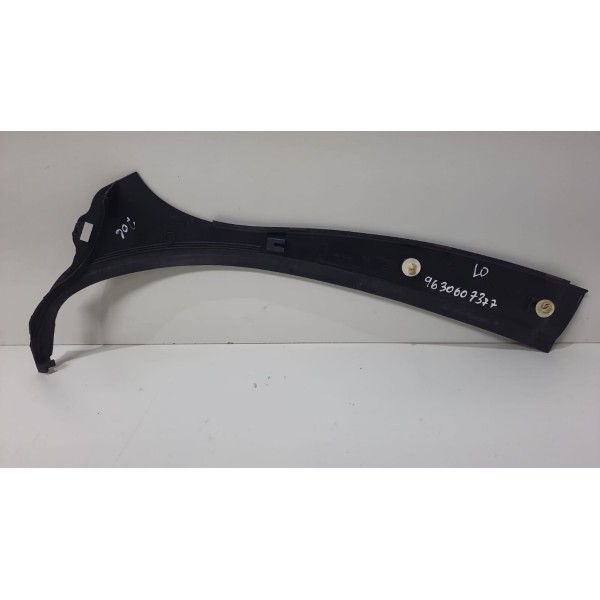 Moldura Grade Churrasqueira Lado Direito Peugeot 206 207 Sw