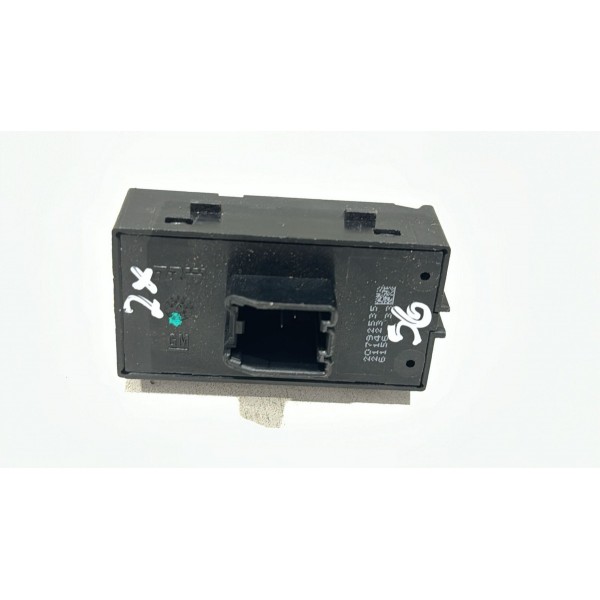 Botão Traseiro Comand Vidro Cobalt Tracker Onix Prisma Cruze