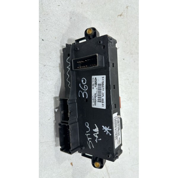 Caixa De Fusível Fiat Stilo 2008 Á 2011 51786076