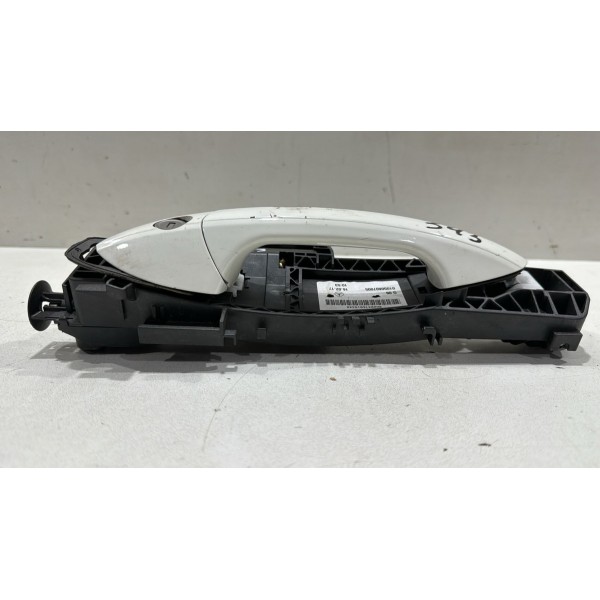 Maçaneta Externa Dianteira Esquerda Mercedes A200 2013 Á 18