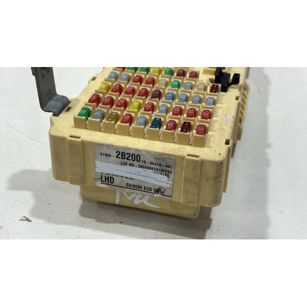 Caixa Fusivel Hyundai Santa Fe 2.7 06 A 12 91950-2b200 Cx191