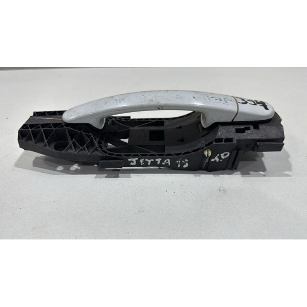 Maçaneta Externa Traseira Direita Vw Jetta 2013 Usado Maçaneta Externa Traseira Direita Vw Jetta 2013 Usado