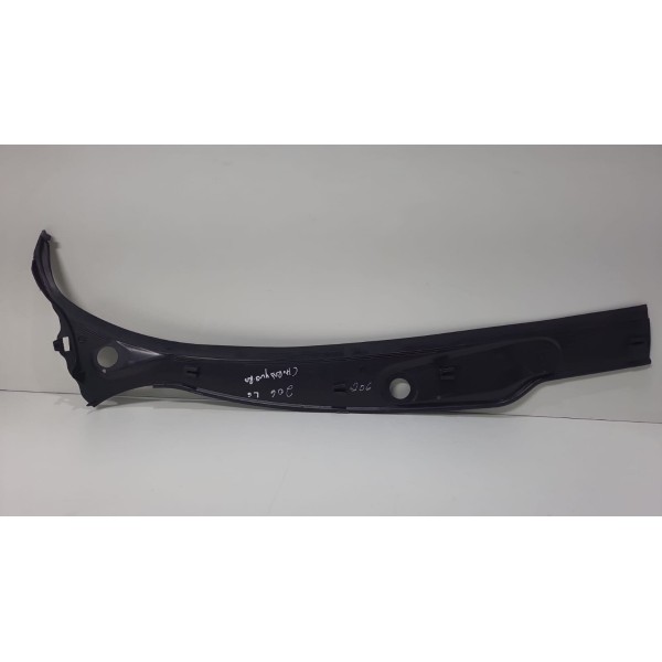 Churrasqueira Para Brisa Lado Esquerdo Peugeot 206 207.