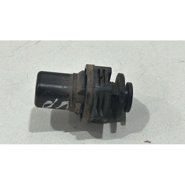 Batente Porta Malas Fox Pepper 606827499 Usado Original